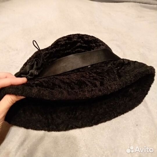 Шляпа женская теплая черная