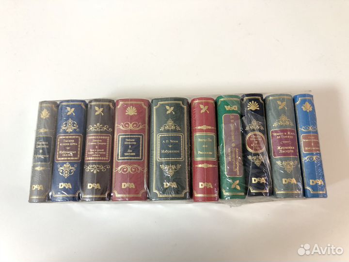 Шедевры мировой литературы в миниатюре