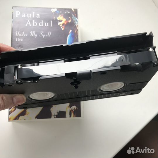 Пола Абдул, Лицензионная видеокассета с концертом