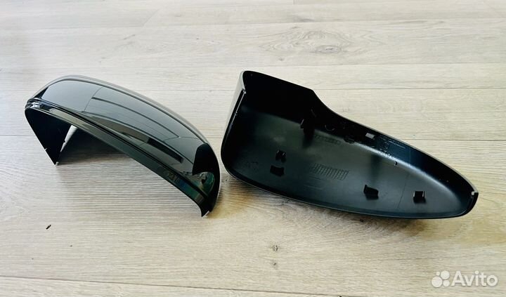 Накладка на зеркала Volkswagen Jetta 6