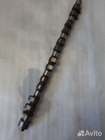 Распредвал выпускной на Volvo 3,2L