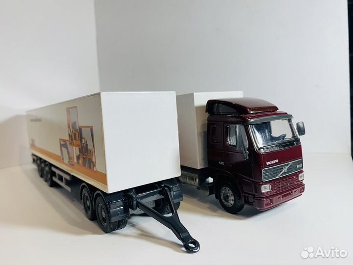 Модель грузовика Volvo FH12