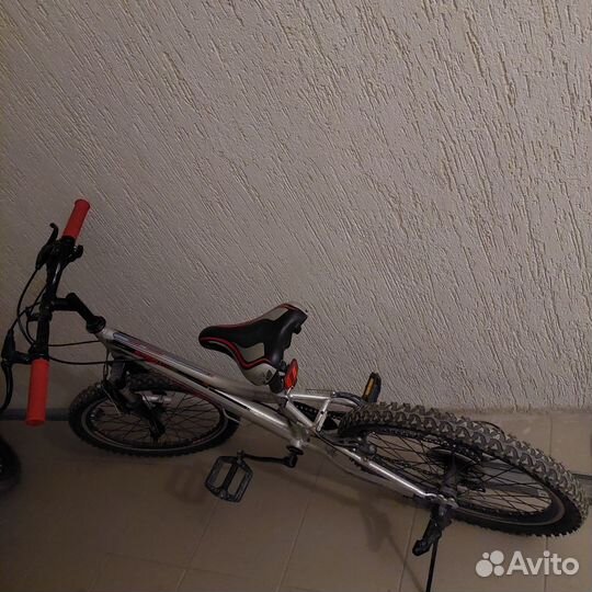 Велосипед maxxpro