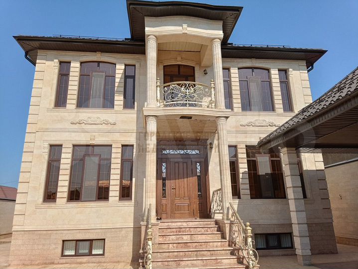 Дом 400 м² на участке 5 сот.