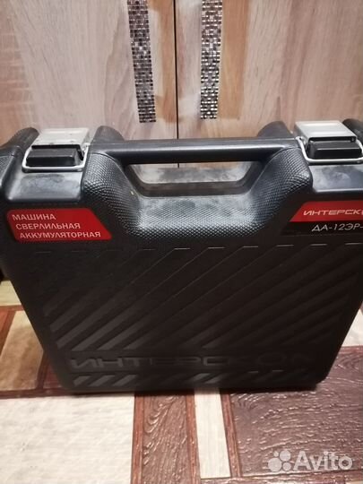 Шуруповерт Интерскол