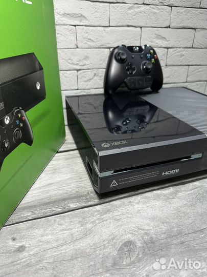 Игровая приставка xbox one 500gb с дисководом