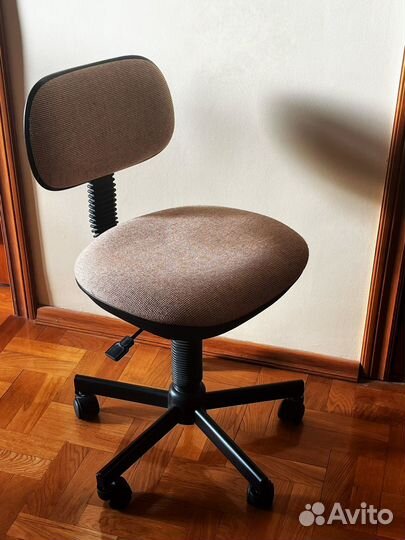 Компьютерное кресло