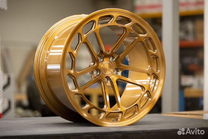 Кованые диски GT Forged R20 на Mercedes S-Класс