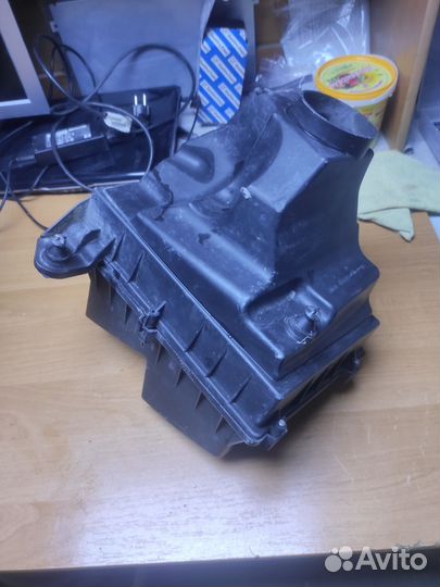 Корпус воздушного фильтра Ford Focus 2