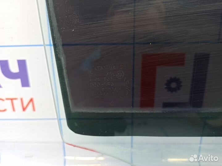 Стекло двери задней правой Suzuki Grand Vitara (JT