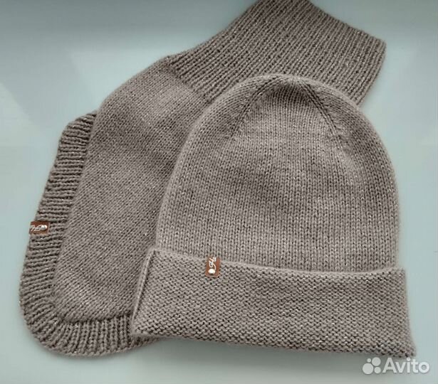 Вязаная шапка и снуд