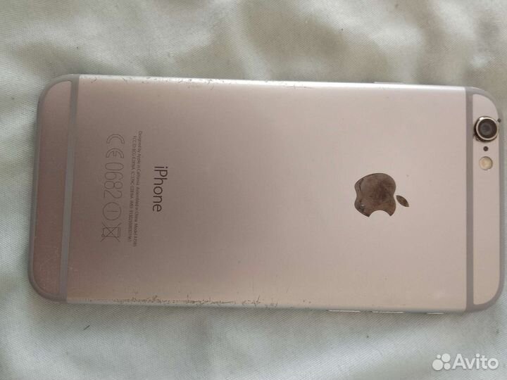 Телефон iPhone 6