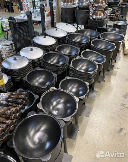 Казан чугунный 16 литров с печкой очагом обожжен