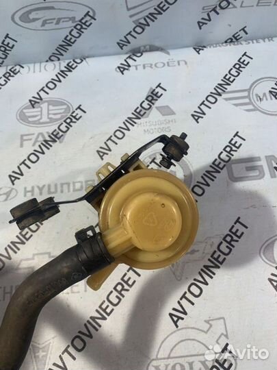 Бачок гур Kia Rio 3