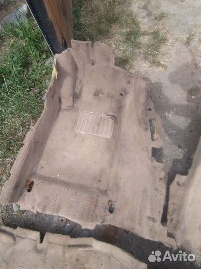 Коричневый ковёр салона BMW е36 седан