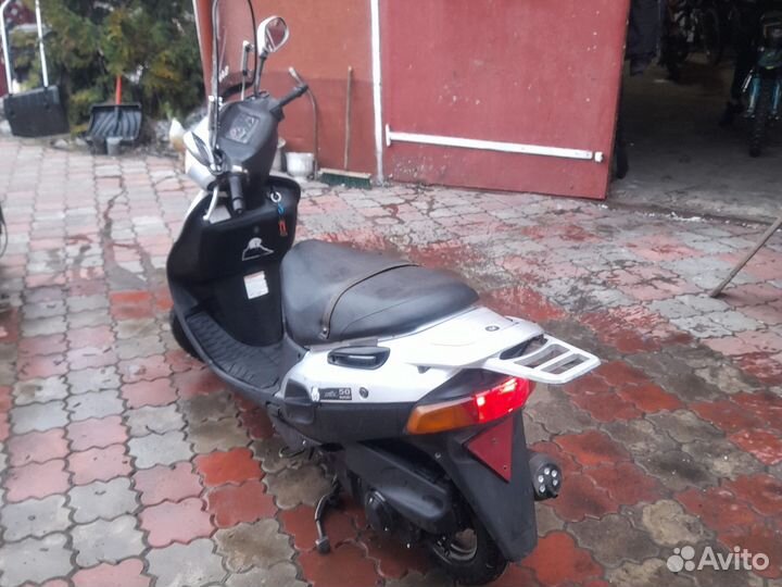 В продаже скутер Suzuki vecstar 150