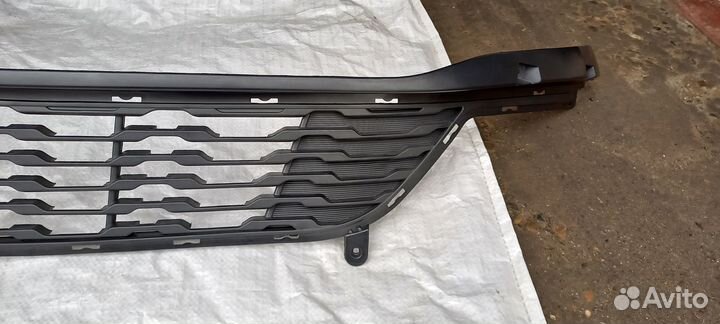 Решетка в бампер Kia Rio/Киа Рио III 2010