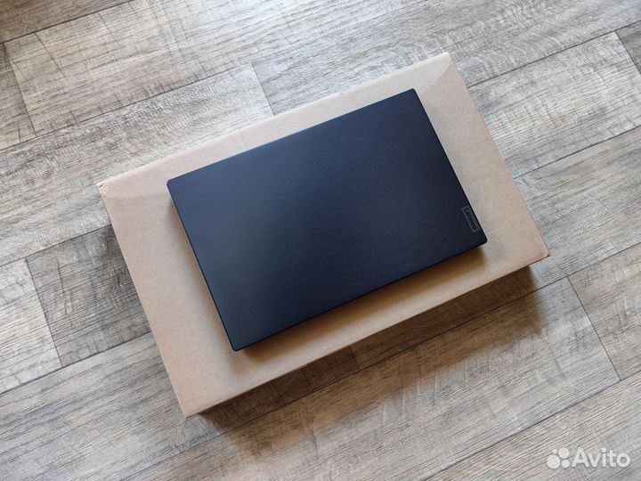 Ноутбук Lenovo V15 G4 AMN 8/256Gb новый