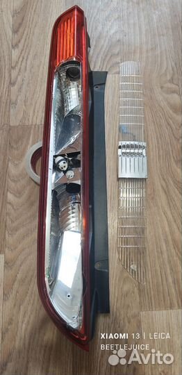 Задний диодный фонарь Форд Фокус 2 (левый)