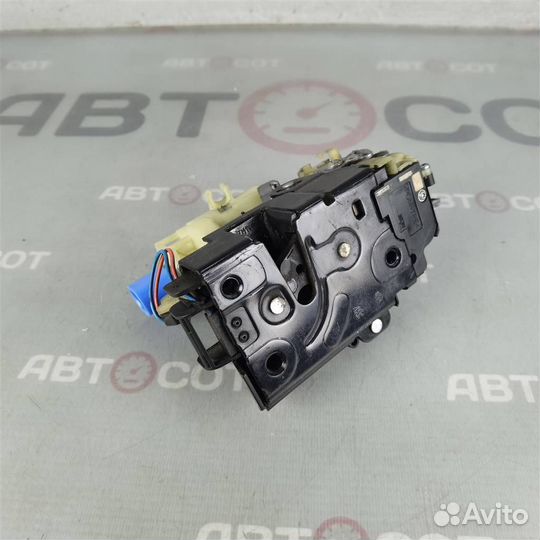 Замок передней правой двери VW Transporter T5 200
