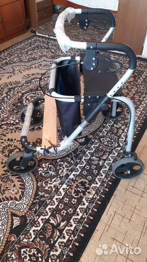 Ходунки для взрослых на колесах