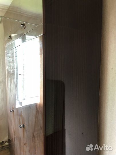 Трюмо с зеркалом