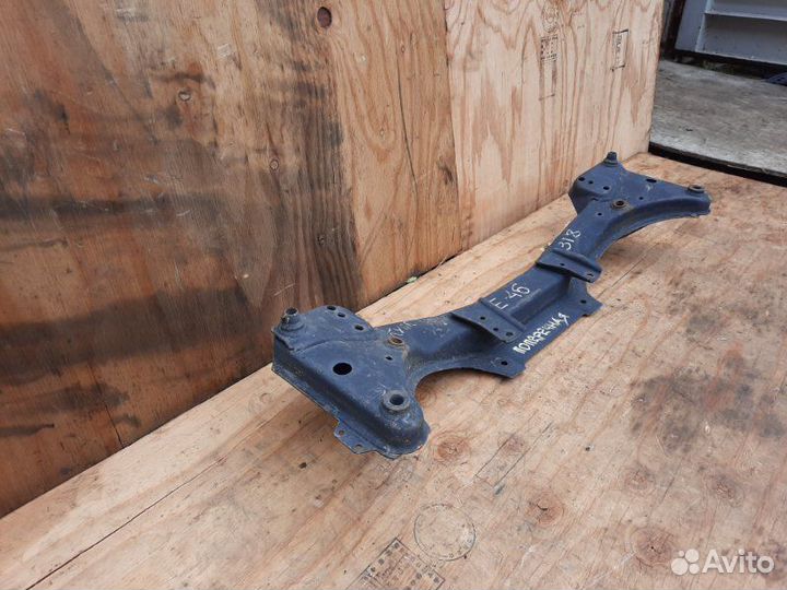 Балка поперечная перед. BMW 318