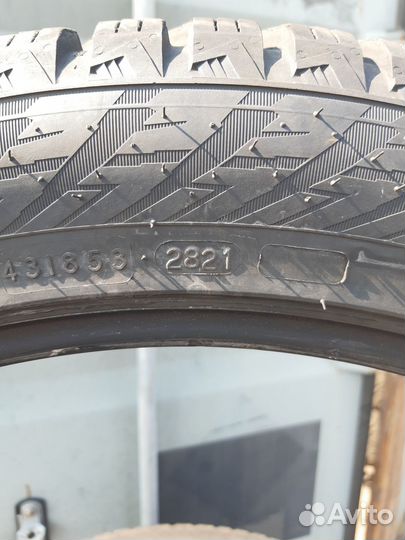 Nokian Tyres Hakkapeliitta 10p SUV 285/40 R21