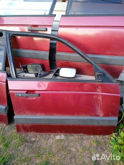Двери на passat б3 4 шт