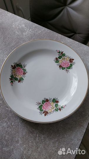 Блюдо (тарелка) большое диам. 30 см керамич. СССР