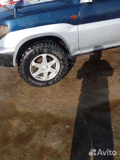 Mitsubishi Pajero iO 1.8 AT, 1998, 350 000 км