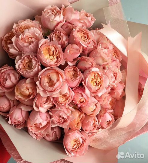 Пионовидные розы букет