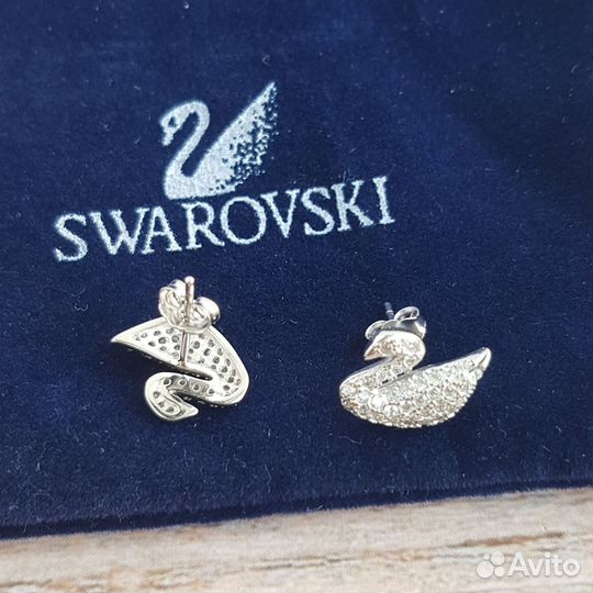 Серьги Swarovski лебедь