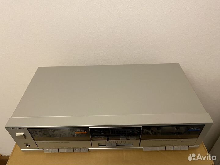 Двухкассетная дека Technics RS-D550W