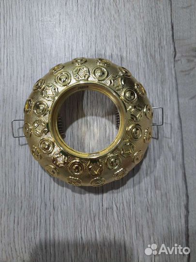 Светильник потолочный точечный