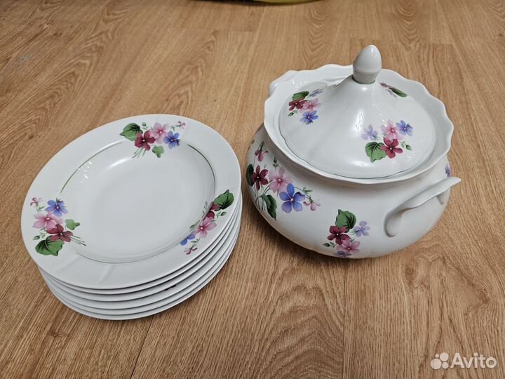 Супница и 6 тарелок