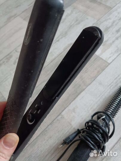 Утюжок для волос и щипцы для завивки