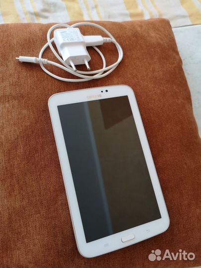 Планшет Samsung Galaxy Tab 3