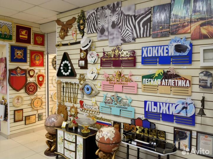 Набор письменный настольный с часами 