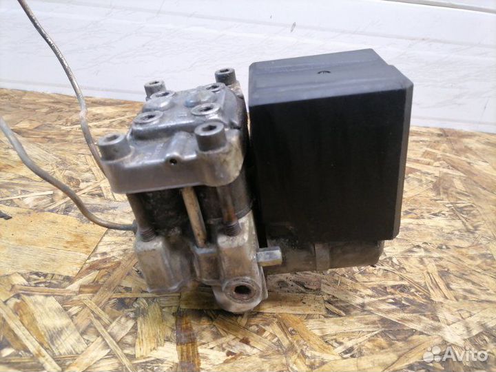 Блок ABS (насос) Audi 80 B4 ADR 1994