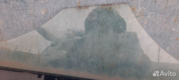 Правое заднее стекло бмв x1 e84