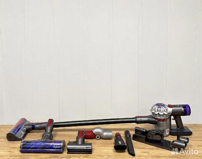 Пылесос ручной Dyson V8 SV25 Silver/Nickel