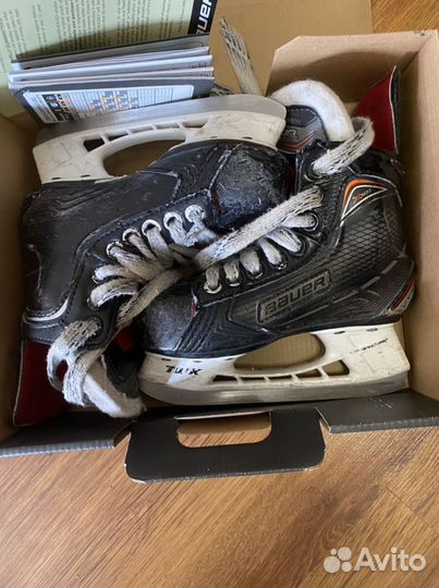 Хоккейные коньки bauer