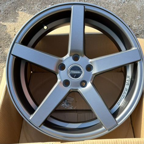 Литые диски Sakura Wheels 181 8.5×R19 5×114.3