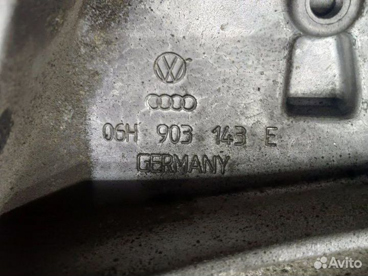 Кронштейн генератора Audi A4 B8 1.8 cdhb 2010