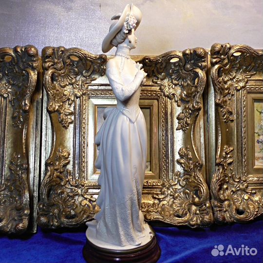 Capodimonte.Armani.Девушка с щенком.Италия.Флоренц