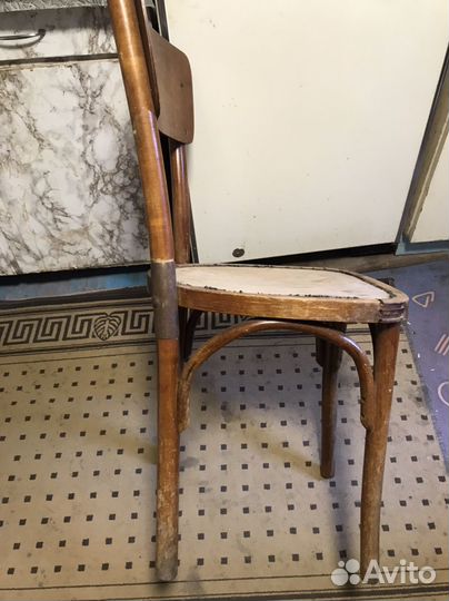 Стул гнутый ретро