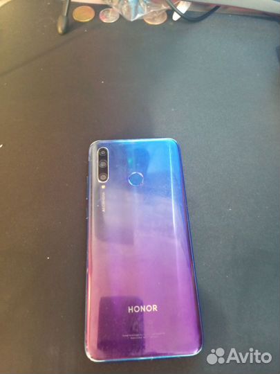 Телефон б/у. Honor 10i