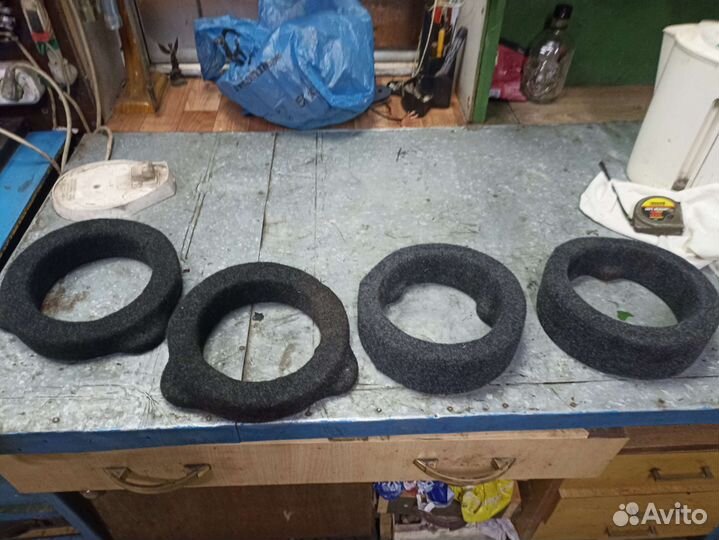 Подиумы для динамиков