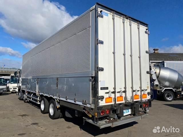 Промтоварный фургон Isuzu CYH, 2008